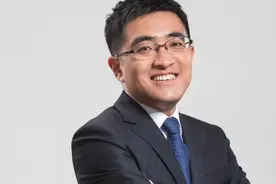 91科技集团董事长许泽玮：提供更贴心优质的服务，助力更多中小企业渡过难关图片