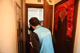 春节快递不打烊，全国339城收到菜鸟仓发出的年货图片