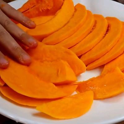 鲍鱼仔花胶乌鸡汤的家常做法 2026年鲍鱼花胶乌鸡汤功效