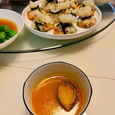 花胶冬菇煲猪骨 花胶冬菇煲猪骨汤的做法