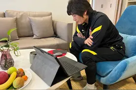 “铿锵玫瑰”精神是不言弃，想追赶欧美要提高自信——独家专访中国女足主教练水庆霞图片