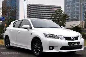 女子花13万在4S店买到二手事故车，法院判“退一赔三”获退赔53万图片