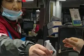 吃热气带鱼、黄鱼、鲳鱼喽！节后首批东海海鲜入市，多数摊位销售节前价｜老谢逛菜场图片