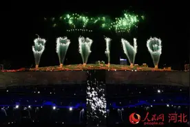 河北骄傲：冬奥绚烂烟花演绎燕赵精彩图片