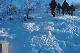 边防新战士第一次见到界碑，这些反应让人泪目……图片