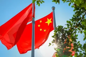 发布广告？吸引眼球？合法使用国旗，切勿触碰底线!图片