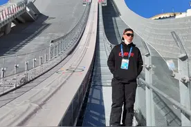 为“勇敢者的游戏”提供保障，湖北大学90后校友见证8块冬奥金牌产生图片