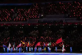 中国国旗是举得最高的！再见冬奥，昨晚，“中国红”再次惊艳图片
