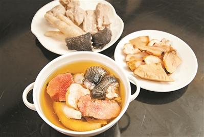 花胶煲薏米赤小豆茯苓 2026年花胶红豆薏米