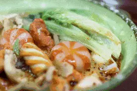 杨国福上市了，而我还要吃“假肉丸”图片