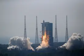 飞离地球536公里的“启明星”，由武汉大学的豹澥地面站测控图片