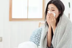 ​天气忽冷忽热，感冒怎么办？风寒风热感冒不同吃法图片