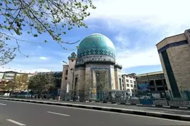 10年两次被“踢出SWIFT”后，伊朗经济经历了什么图片