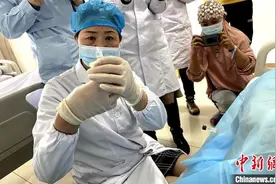 罕见病“靶向药”纳入“医保”后在青海首次注射图片