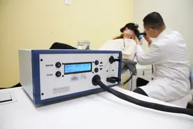 得了中耳炎并非“烂耳朵”这么简单，生活中五大错误习惯赶紧自查图片