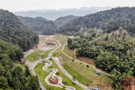 C视频｜高山摩天轮、与“萌宠”互动……广安前锋奇幻谷预计5月正式开园图片