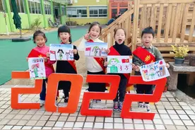 春暖花开季，河庄幼儿园的孩子们争做小雷锋图片