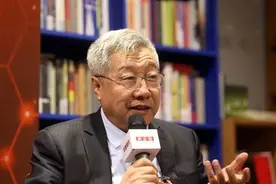 全国政协委员郑秉文：实行三种改革模式加快医保基金保值增值图片