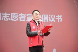 拥有700万粉丝的“语文山水”你关注过吗？今天，杭州这名“宝藏老师”有了新身份图片