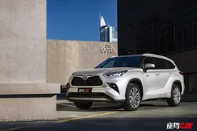 依旧是“标杆”，体验广汽丰田汉兰达 | CAR REVIEWS图片