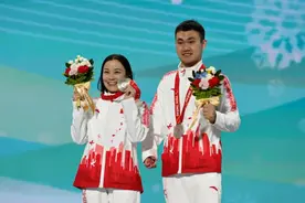 绽放的生命，闪闪发光图片