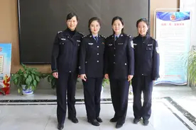 沙洋女警服务窗口绽芳华图片