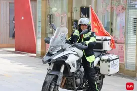 台湾摩托骑士环游大陆：云南卖菜赚第一桶金，再骑行选长征路图片