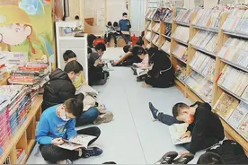 记者调查发现，一些儿童青少年读物不符合规定，孩子读的书坑了孩子眼图片