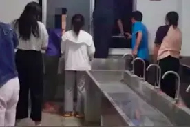 湖南高校一男子扮女装混入女生宿舍，校方回应：属实，人已抓到图片