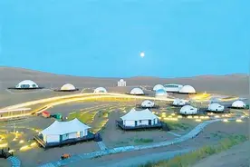 沙漠深处的摘星小镇图片