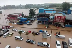 每日一词∣洪涝灾害灾后重建规划 post-disaster reconstruction plan for flood-hit regions图片