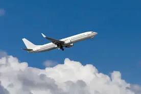 4月1日起，来回韩国不用办再入境许可了图片