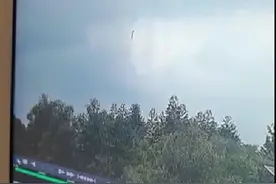 资深飞行教员分析MU5735轨迹：飞机在空中并未解体图片