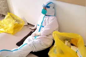 新华全媒＋|12岁女孩演唱这首歌，唱哭了多少“大白妈妈”图片