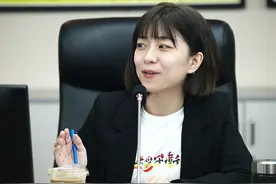 “台独”女议员涉贪人设崩坏，律师叹：善待助理这件事很重要图片