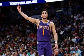 奥尼尔：喜欢布克最后的回应 追随偶像科比的步伐不管对面是谁图片