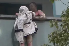 男子火场舍身救妻，两人相继离世！家属：3个孩子都未成年图片