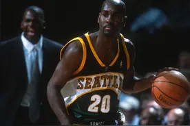 最佳阵容+最佳防阵入选次数总数Top10：第一非乔科詹竟是他？图片