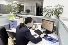 一个接一个的“到岗”“我报名”“一起上”……中行上海市分行广大党员投身战“疫”一线图片