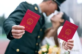 军恋｜齁甜齁甜！来听兵哥哥说的情话图片