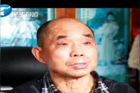 “不能撇下他！”70岁哥哥打两份工照顾弟弟15年……图片