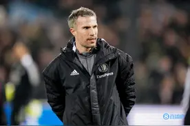 范佩西：我曾与尤文达成协议但阿森纳不答应，所以我去了曼联图片