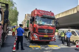 武汉三环线30座桥梁变“聪明了”：安装智能称重系统，助力武汉首次精准治超行动图片