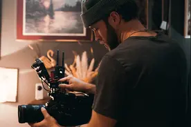 7天起号、新手单日收入破千，盘点4种“无人”直播间图片