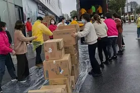 “我，一个200斤的男人，在母婴店里哭得稀里哗啦”图片