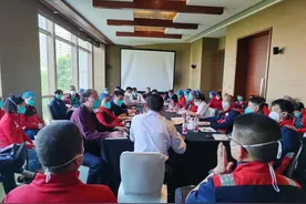 有一种奔赴叫守“沪”图片