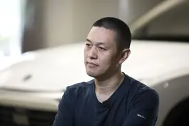 李斌又站到了“悬崖边”？图片