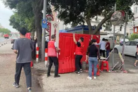 昨日全国6市中高风险区降级，多个封控区解除封控图片