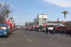 吉林农民，漫长却急促的返乡之路图片