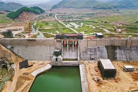 奉化葛岙水库工程全线封顶图片